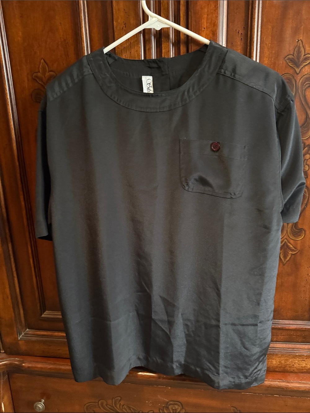 Women’s Black Short-Sleeve Pocket Blouse